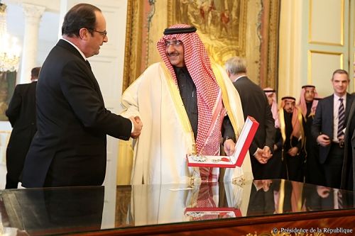 Comment les hommes politiques esquivent leur responsabilité sur le terrorisme - Les gouvernements français et britannique ont permis à l'ISIS de se développer, mais les médias les en dédouanent